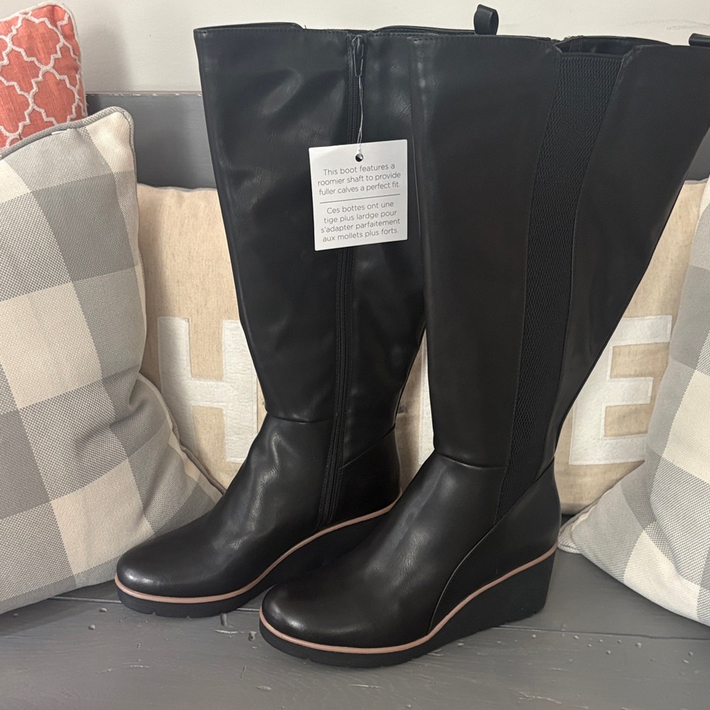 SOUL Naturalizer Black Wedge Boots wide calf.